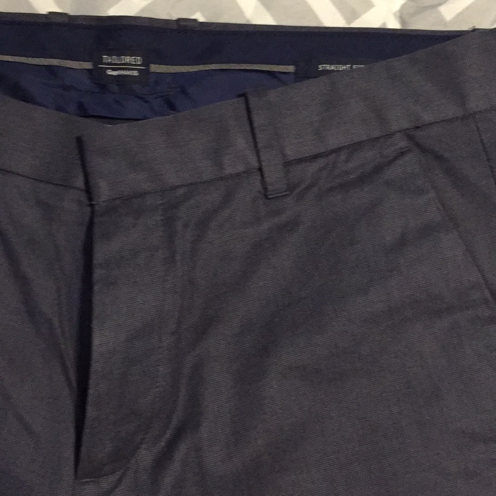 Gap Tailored Khakis - 32/32